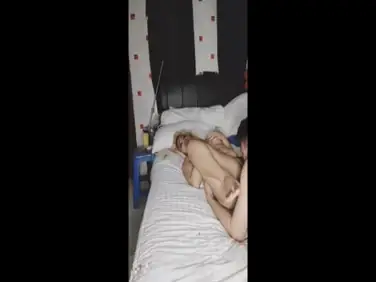 Berondong Tangguh Bersetubuh Ganas dengan Tante Hot